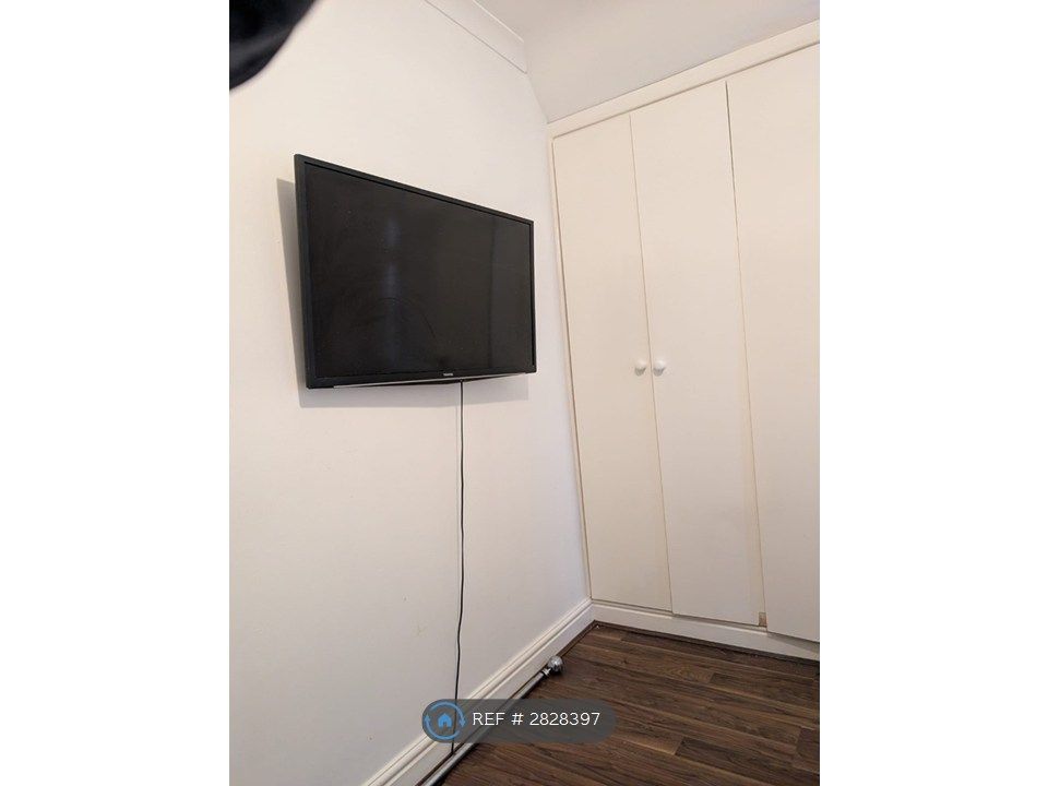 Property photo 3 of 3