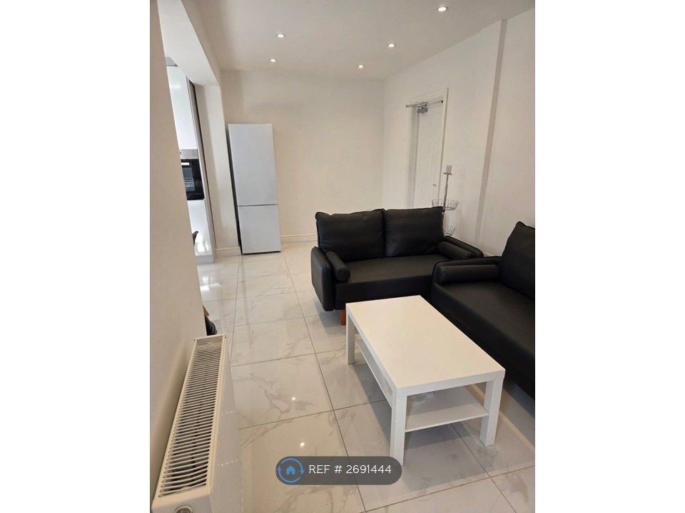 Property photo 2 of 8 Open Plan, Modern Sitting Area