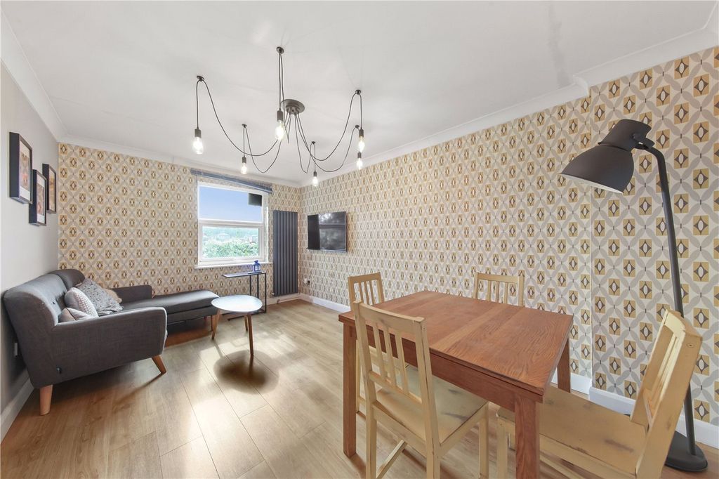 Property photo 3 of 13 Picture No. 09