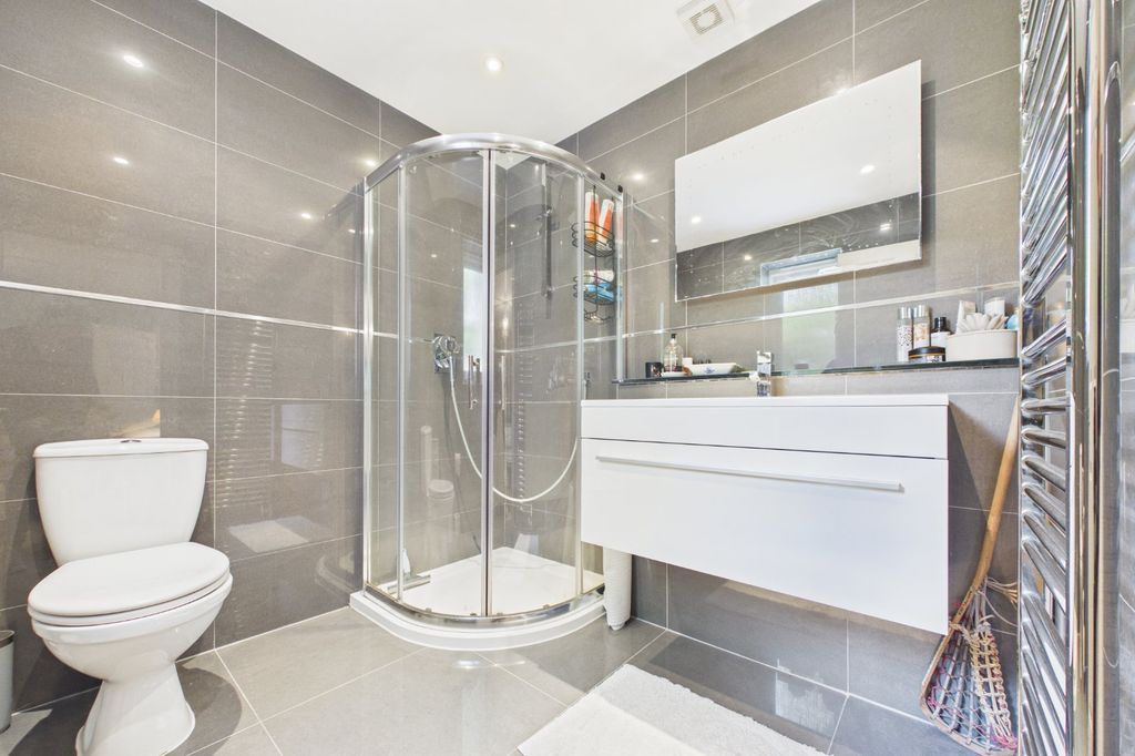 Additional image 15 of 6 bed detached house for saleHighway, Crowthorne, Berkshire RG45