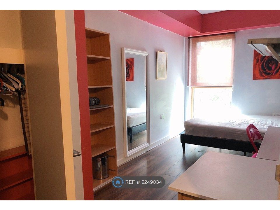 Property photo 2 of 5