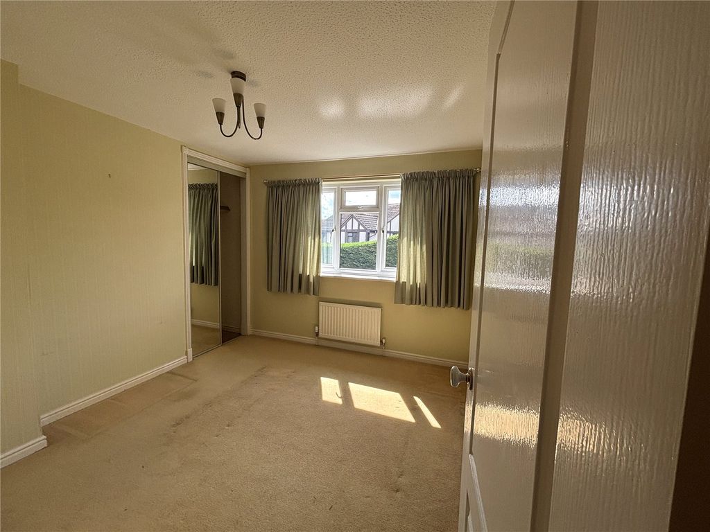 Property photo 3 of 9 Picture No. 32