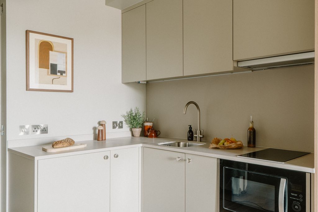 Property photo 2 of 15 Kitchen