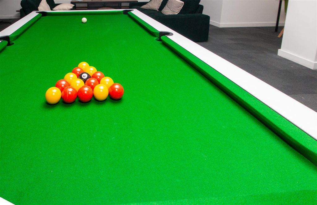 Property photo 2 of 15 Pooltable_2.Jpg