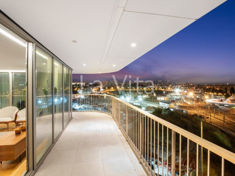 Property photo 1 of 48