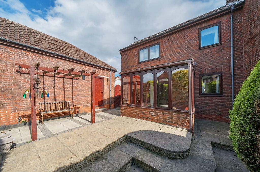 Property photo 2 of 19 7-6814De9B27852-1...