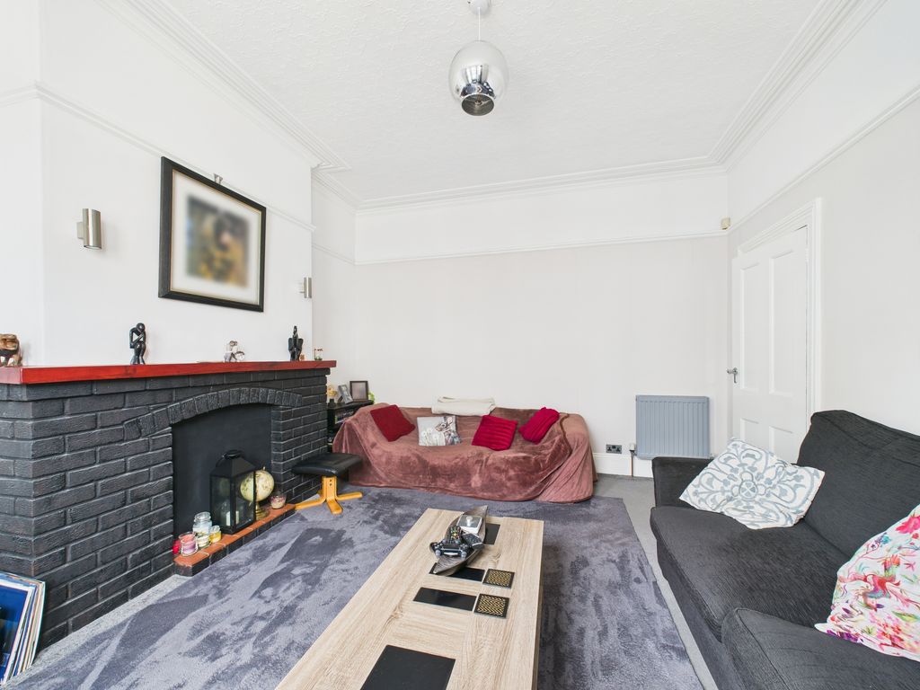 Property photo 3 of 43