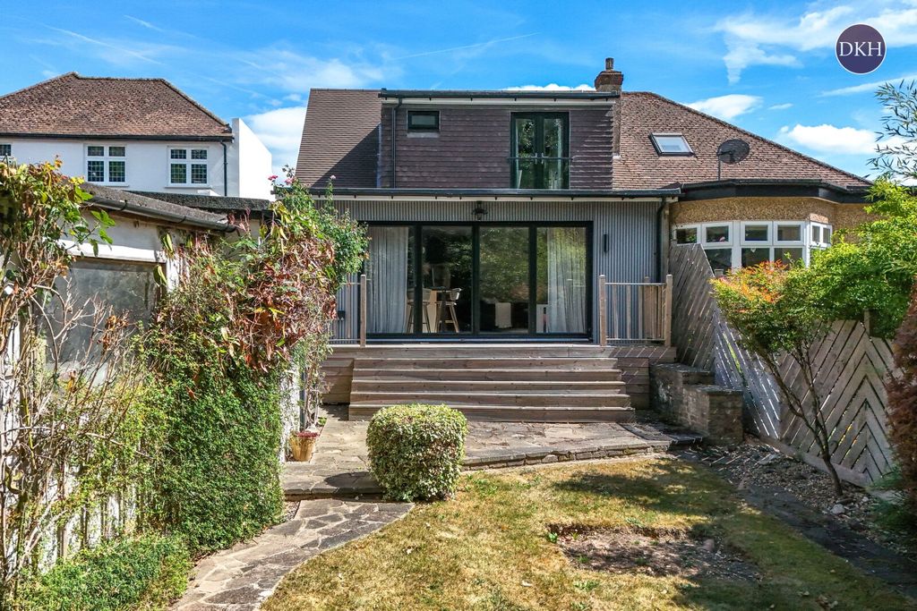 Property photo 3 of 20 Picture No. 01