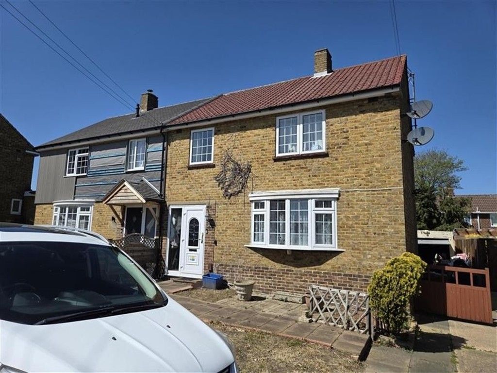 Property photo 1 of 4 Front