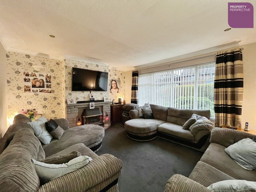 Property photo 2 of 13 Living Room