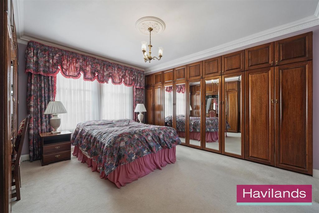 Additional image 19 of 5 bed detached house for saleWellington Road, Enfield EN1