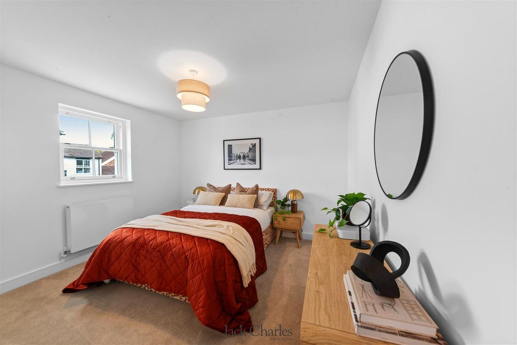 Property photo 3 of 30 St Martins House-8.Jpg