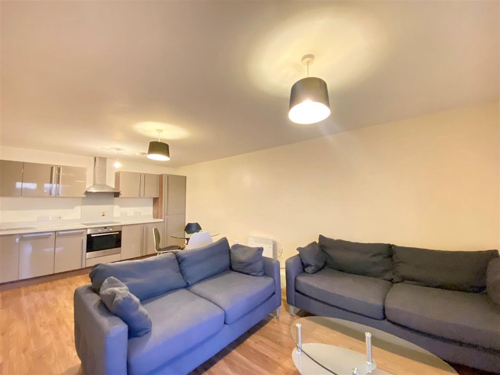 Property photo 3 of 8