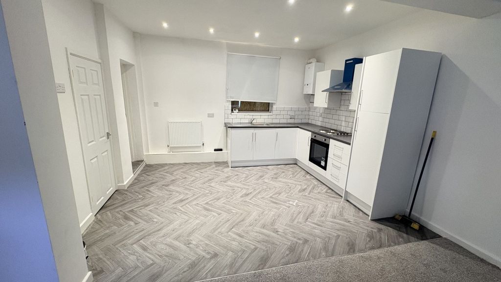 Property photo 1 of 10 Img Min