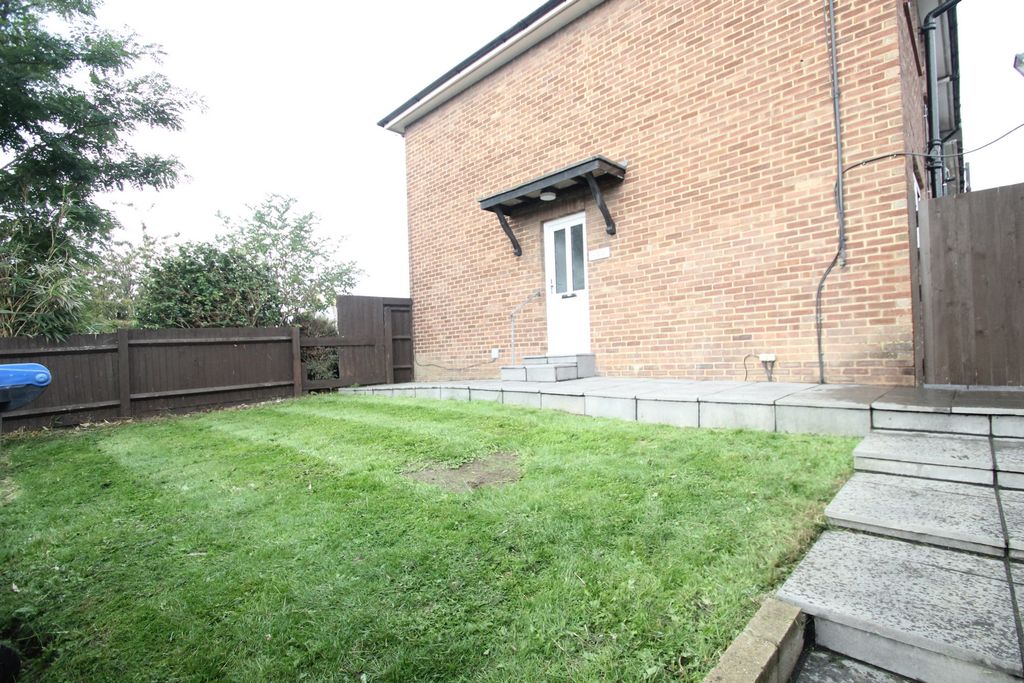 Property photo 3 of 11 Photo 10