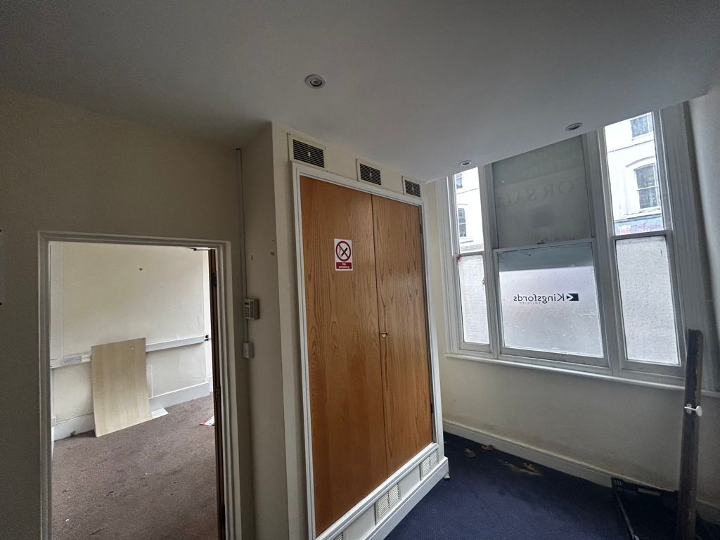 Property photo 3 of 26 Photo 11