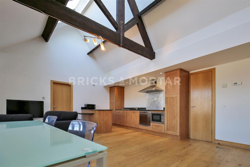 Property photo 2 of 8 Sgu7Jafnpd8H3R1m.Jpg