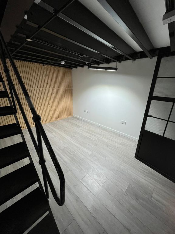 Property photo 2 of 3