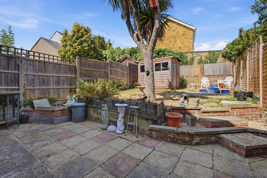 Property photo 3 of 16