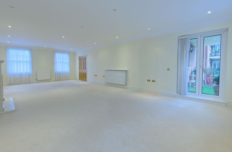 Property photo 3 of 18 Photo 18