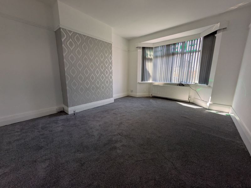 Property photo 1 of 16 Photo 7