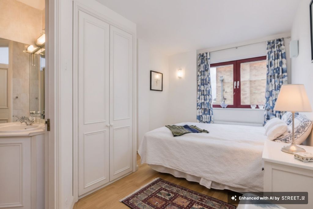 Property photo 3 of 8