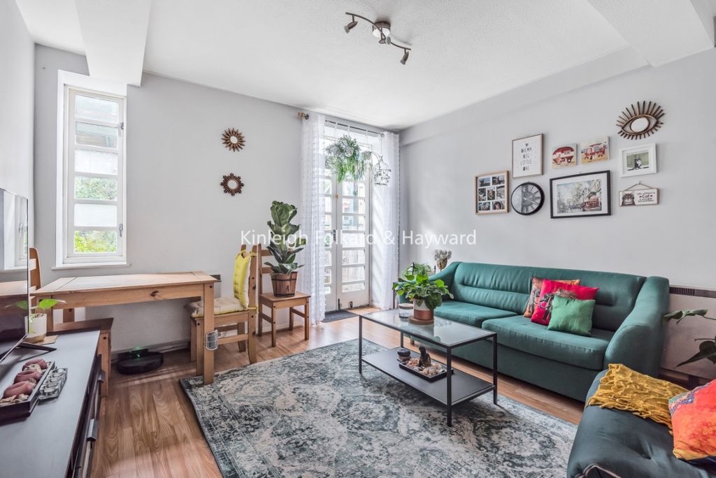 Property photo 1 of 6 98c3B9Bd-B8B2-4E51-8