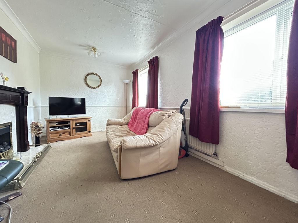 Property photo 2 of 14 Img_6933