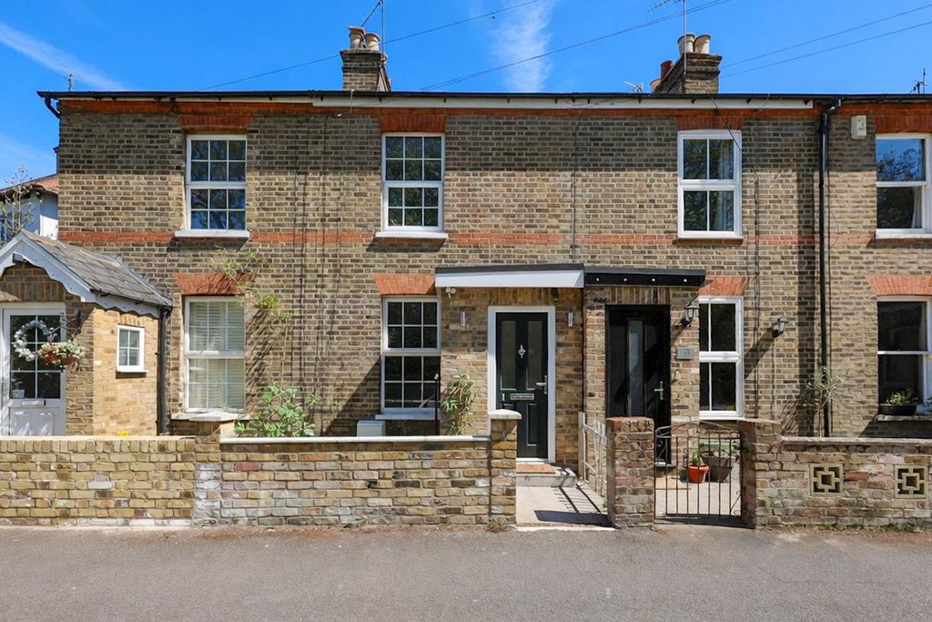 Property photo 1 of 14 External