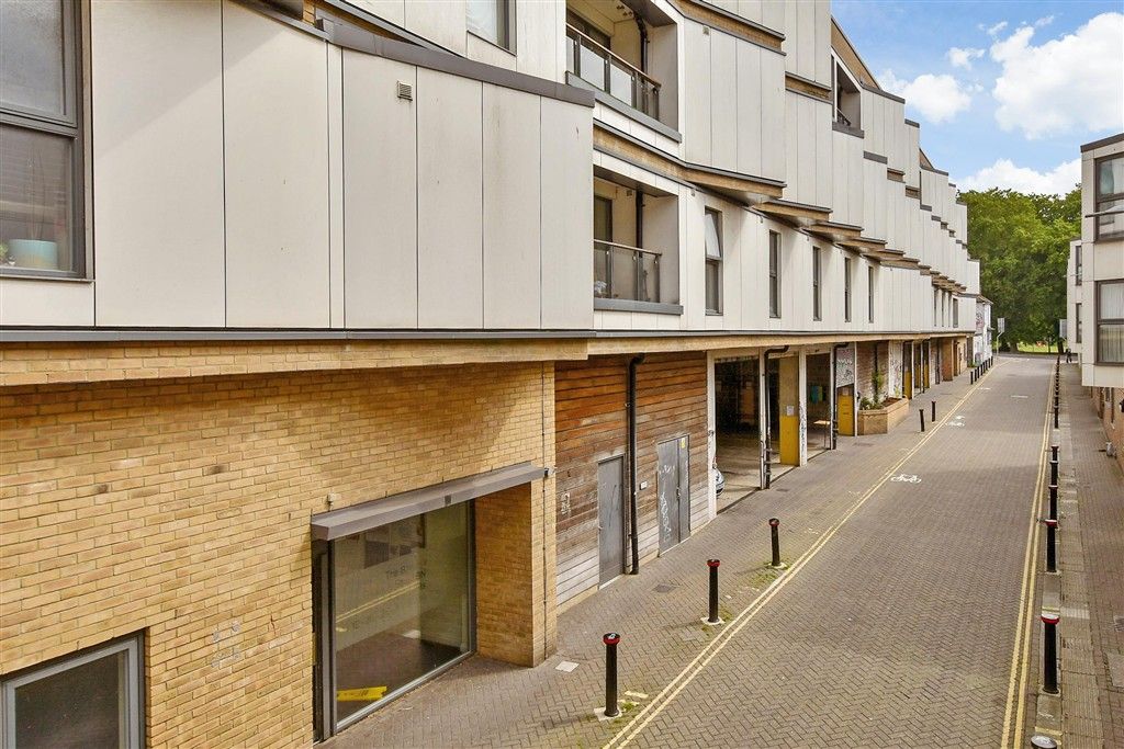 Property photo 3 of 11 External (Web)