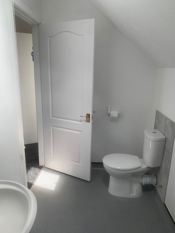 Property photo 3 of 4