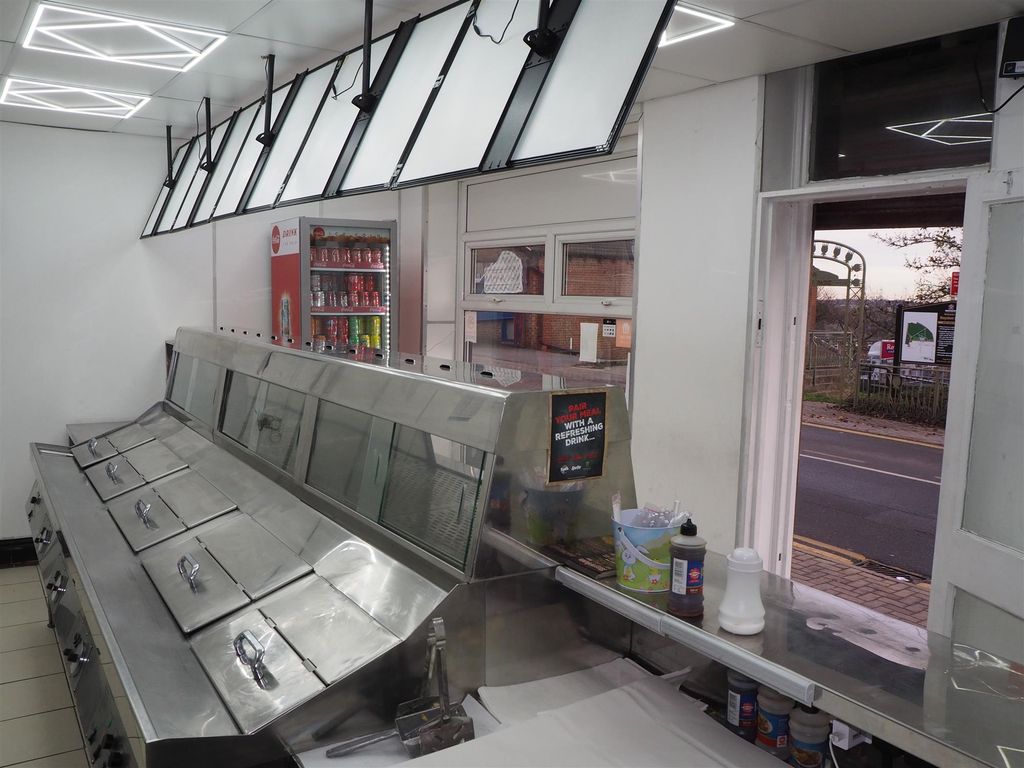 Property photo 3 of 8 Photo 2