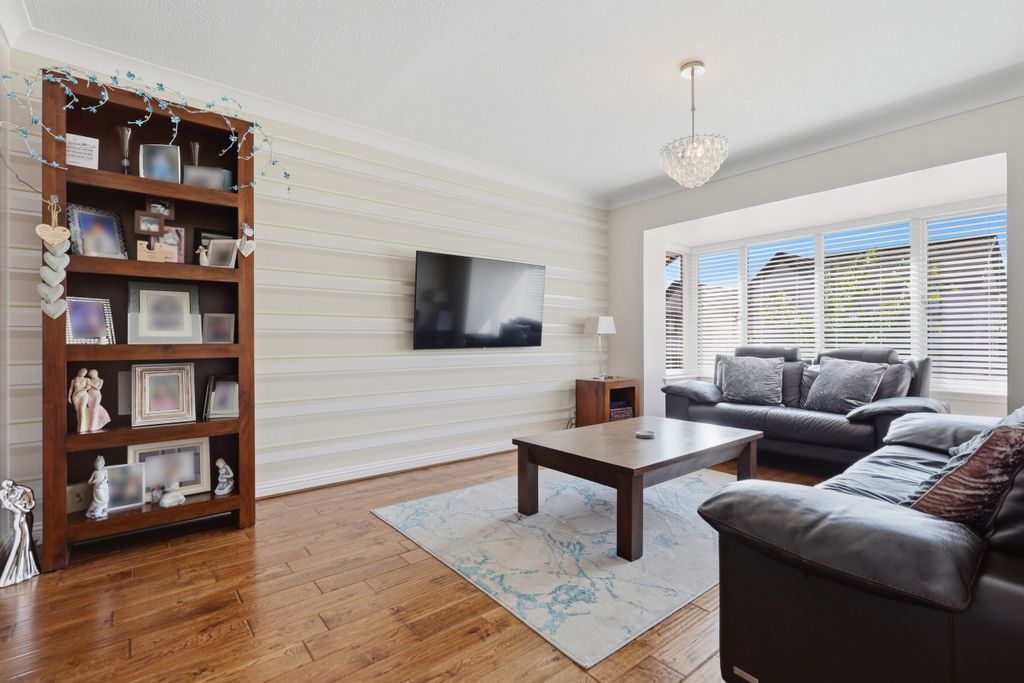 Property photo 3 of 49 21_Crum6263