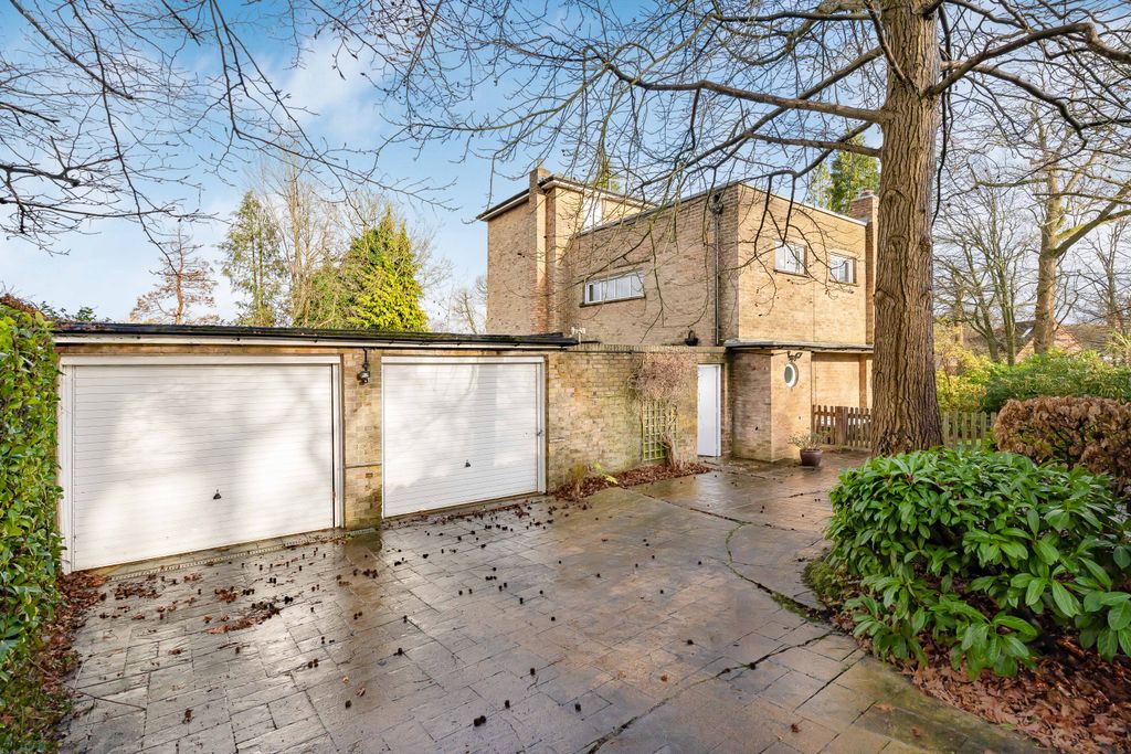 Property photo 3 of 27 Front External