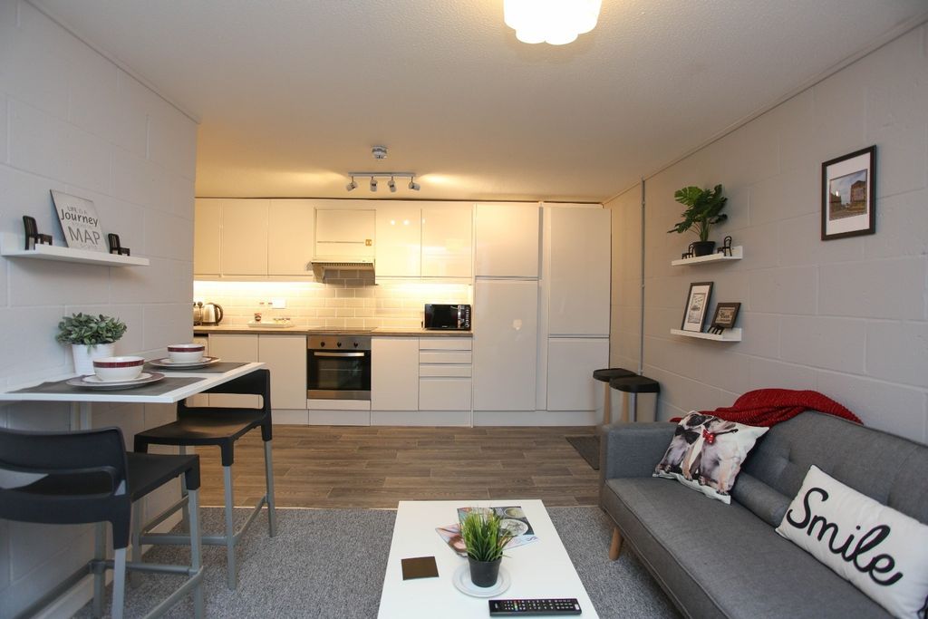 Property photo 2 of 9 4315711