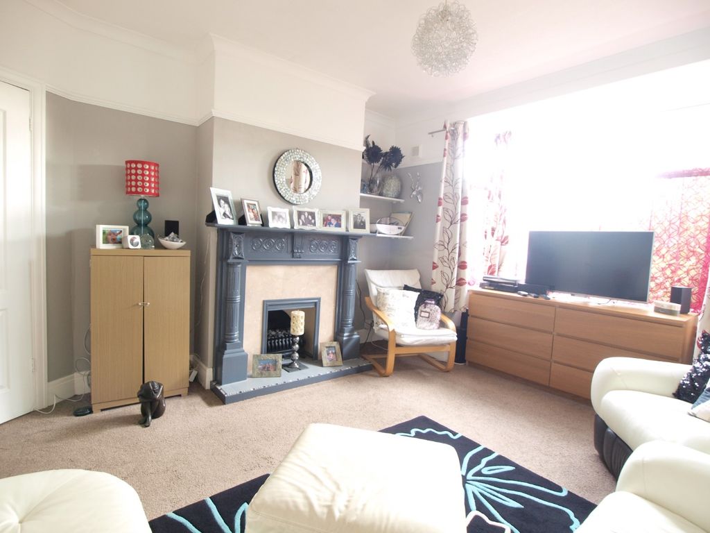 Property photo 2 of 9 1591741