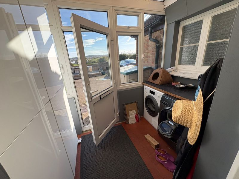 Property photo 3 of 17 Photo 26