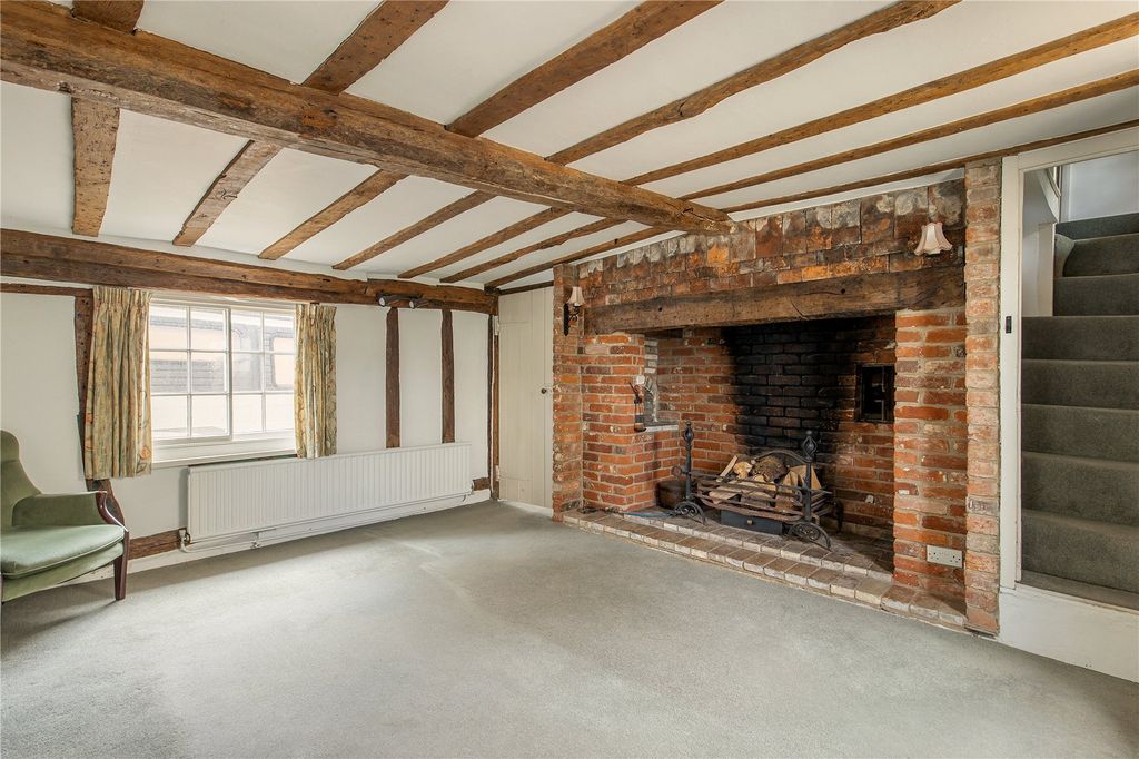 Property photo 2 of 16 Sitting Room