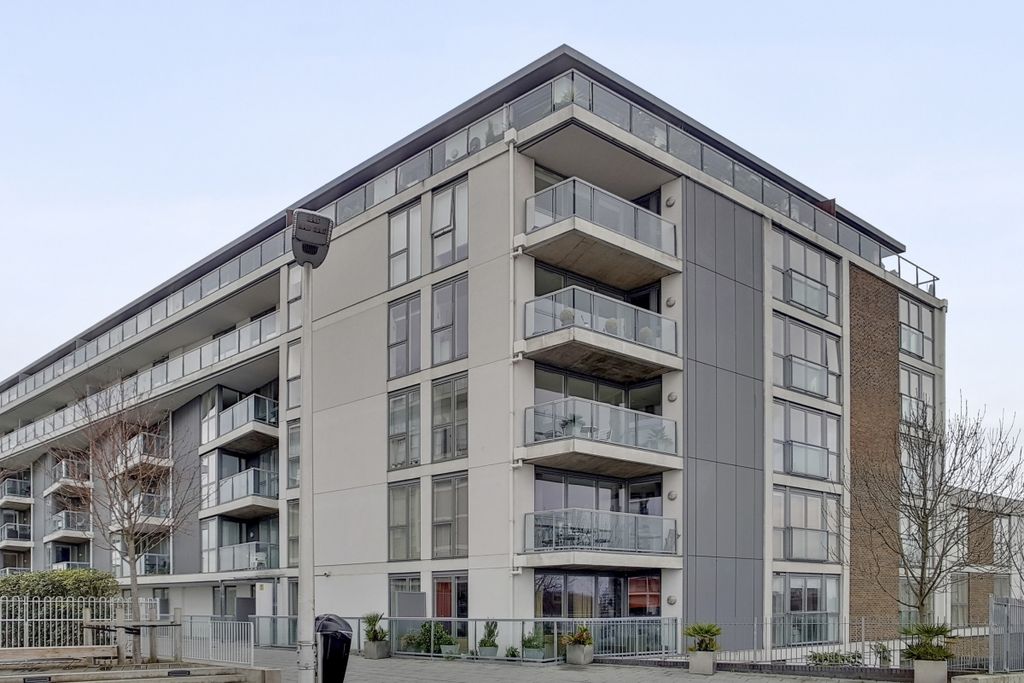 Property photo 1 of 18 1_Exterior_1