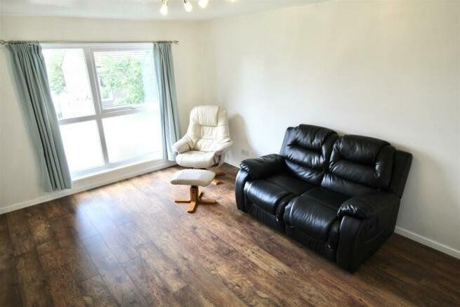 Property photo 3 of 8 Picture No. 05