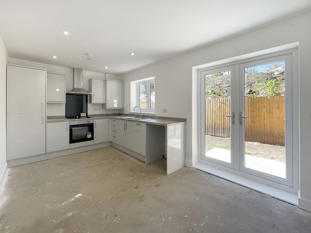 Property photo 3 of 12 Kitchen-Dining-1