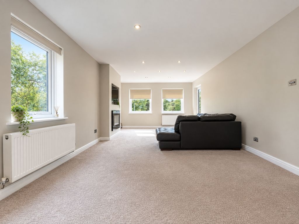 Property photo 3 of 12 Picture No. 64