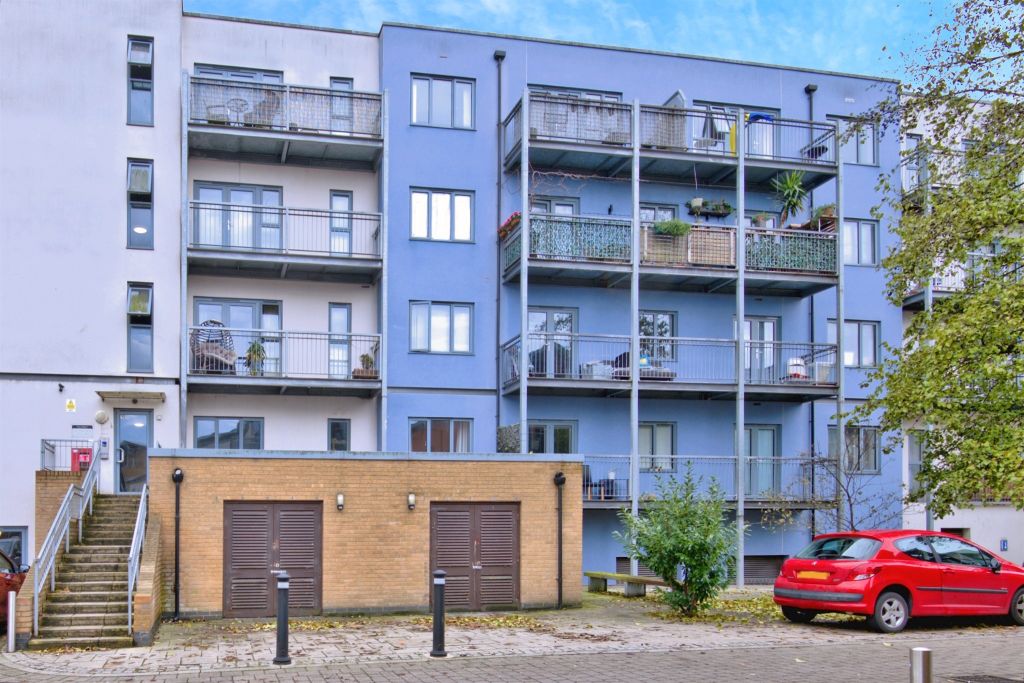 Property photo 1 of 14