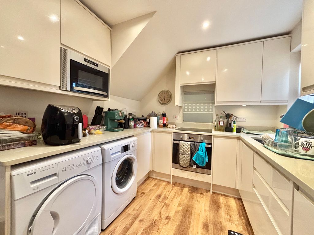 Property photo 3 of 10 Img_6046