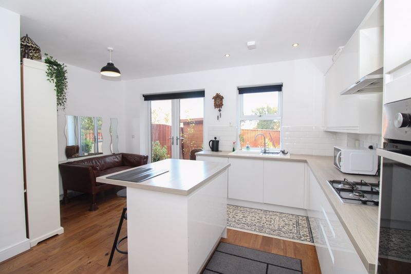 Property photo 3 of 16 Kitchen/Diner