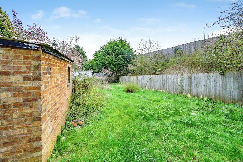 Property photo 3 of 17 Pbox-Img.Jpg