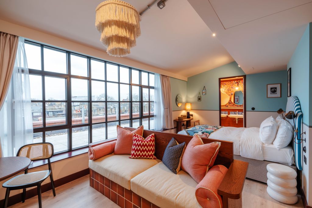 Property photo 2 of 8