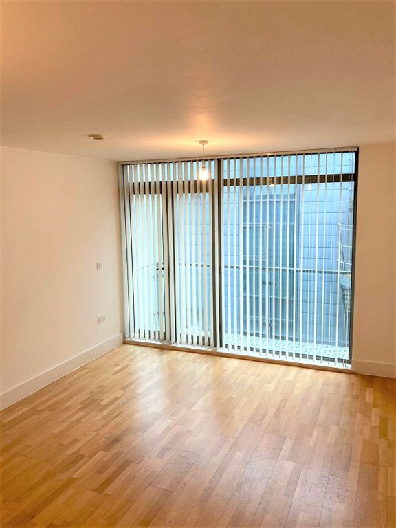 Property photo 2 of 8 Picture No. 01