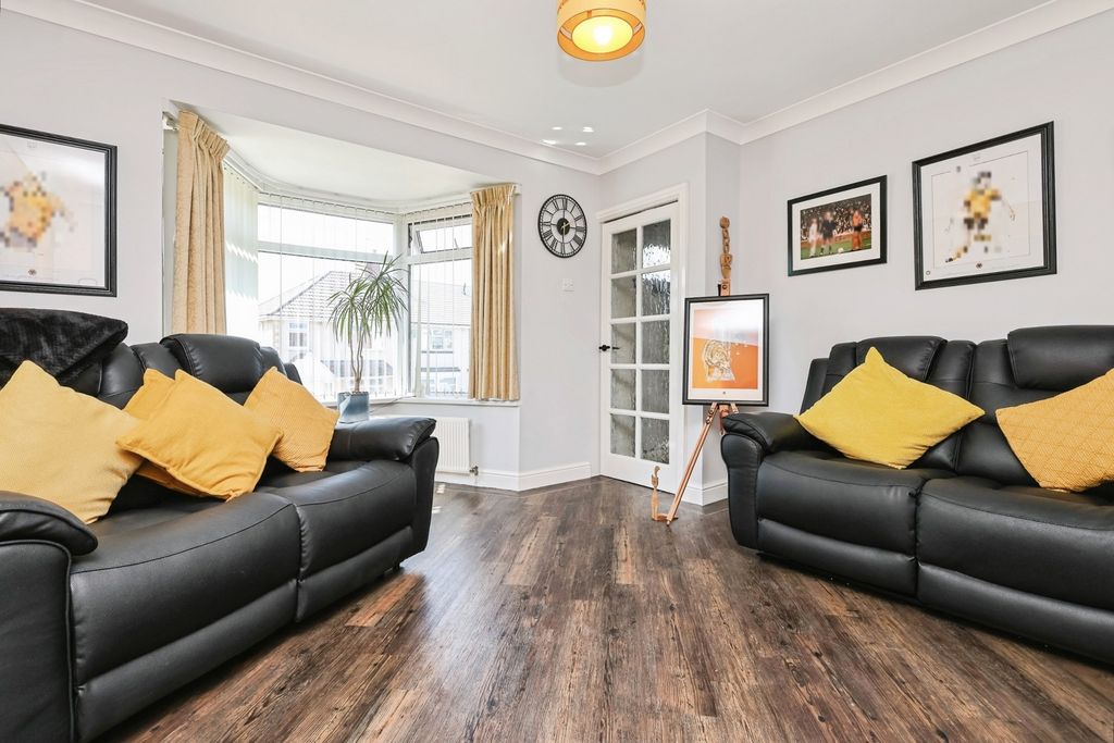 Property photo 2 of 15 Pbox-Img.Jpg