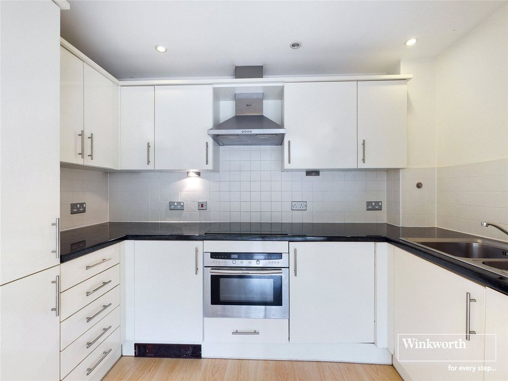 Property photo 2 of 12 Picture No. 20